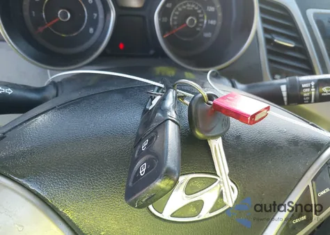 2015 Hyundai Elantra Se из США, поврежденный, VIN 5NPDH4AEXFH560857